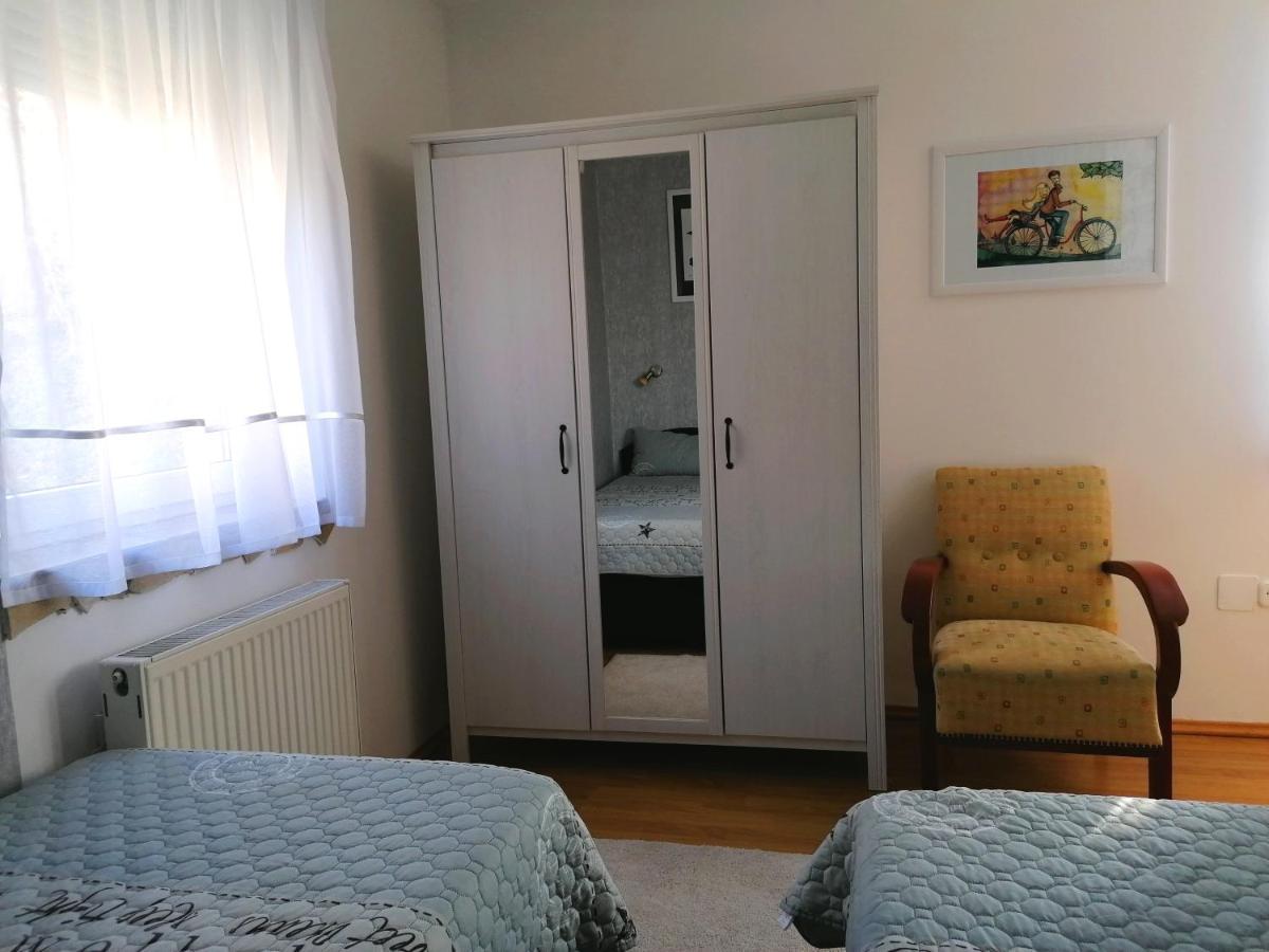 Taban Apartman Dunakeszi Exteriör bild