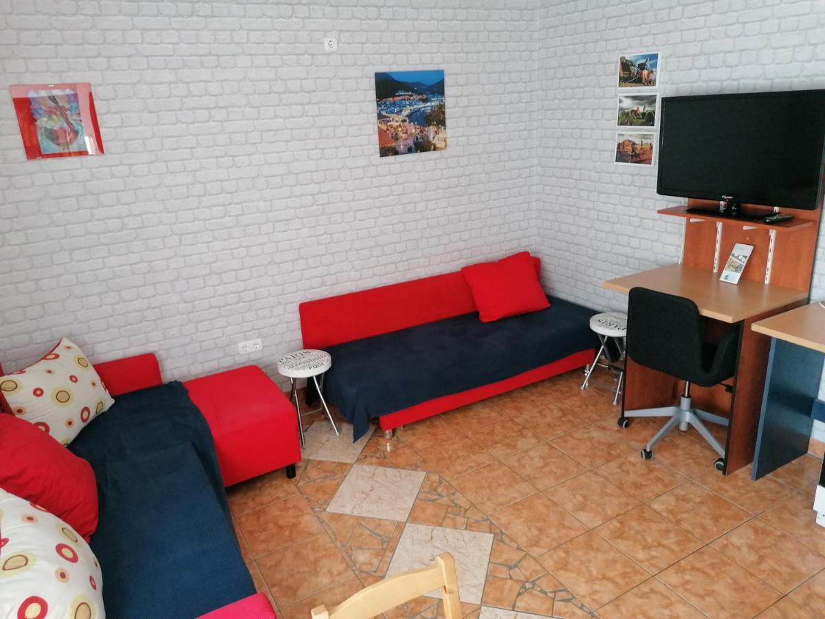 Taban Apartman Dunakeszi Exteriör bild
