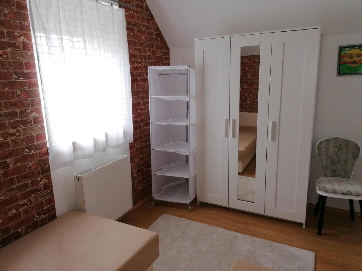 Taban Apartman Dunakeszi Exteriör bild
