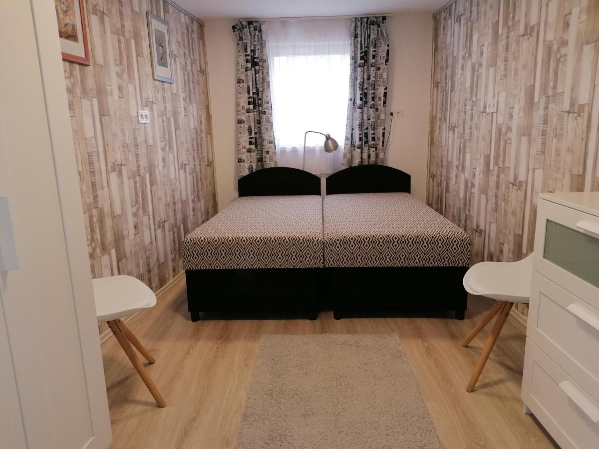 Taban Apartman Dunakeszi Exteriör bild