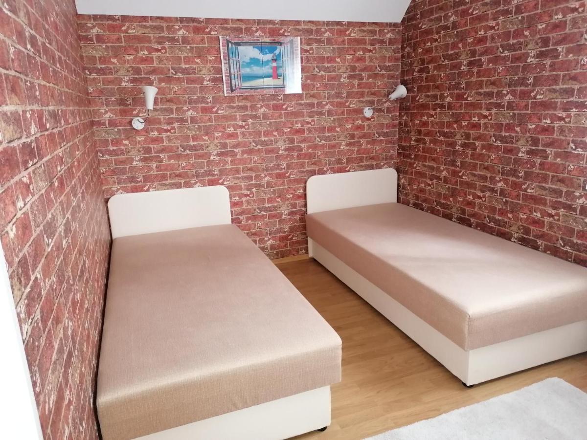 Taban Apartman Dunakeszi Exteriör bild