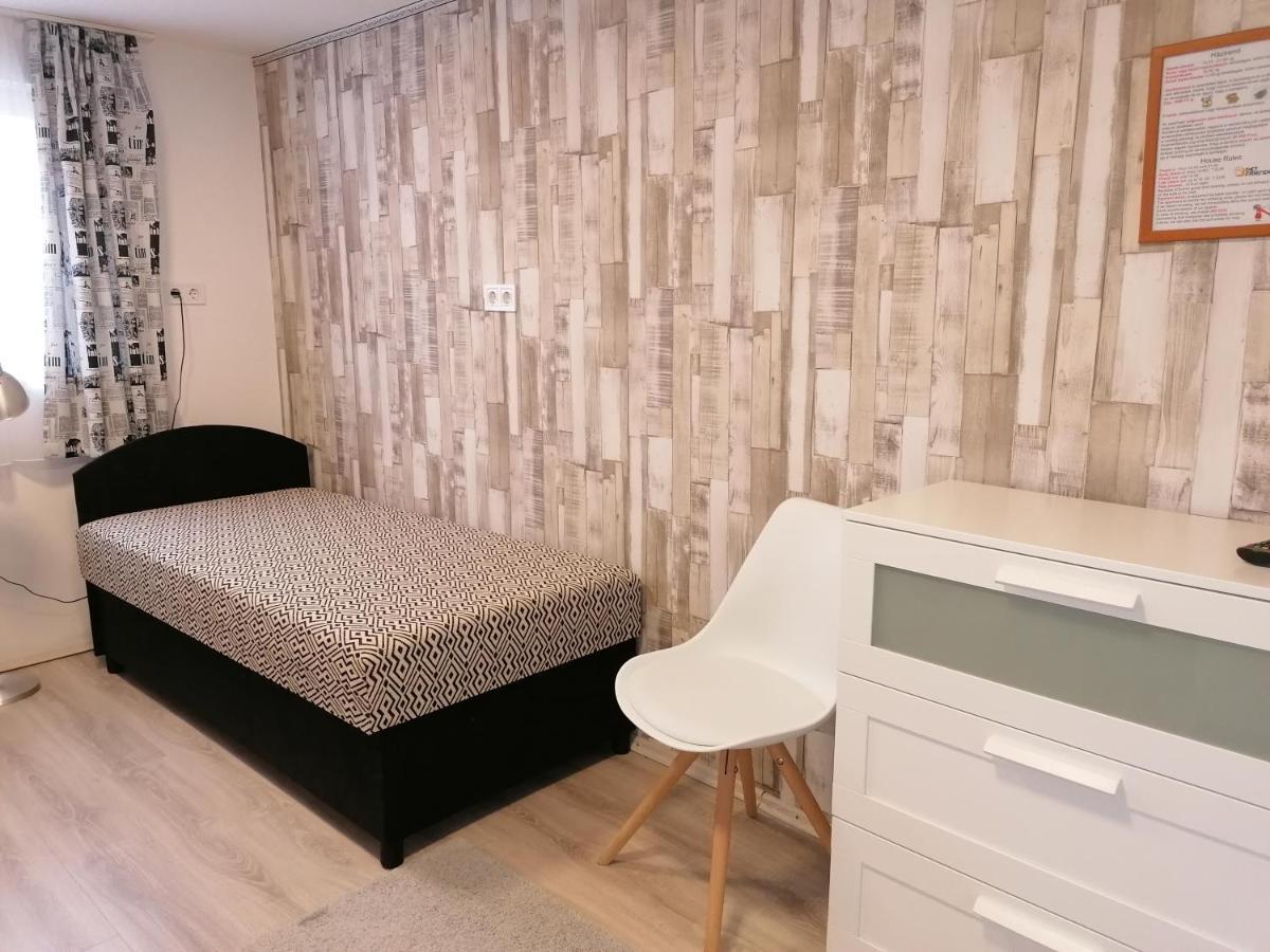 Taban Apartman Dunakeszi Exteriör bild